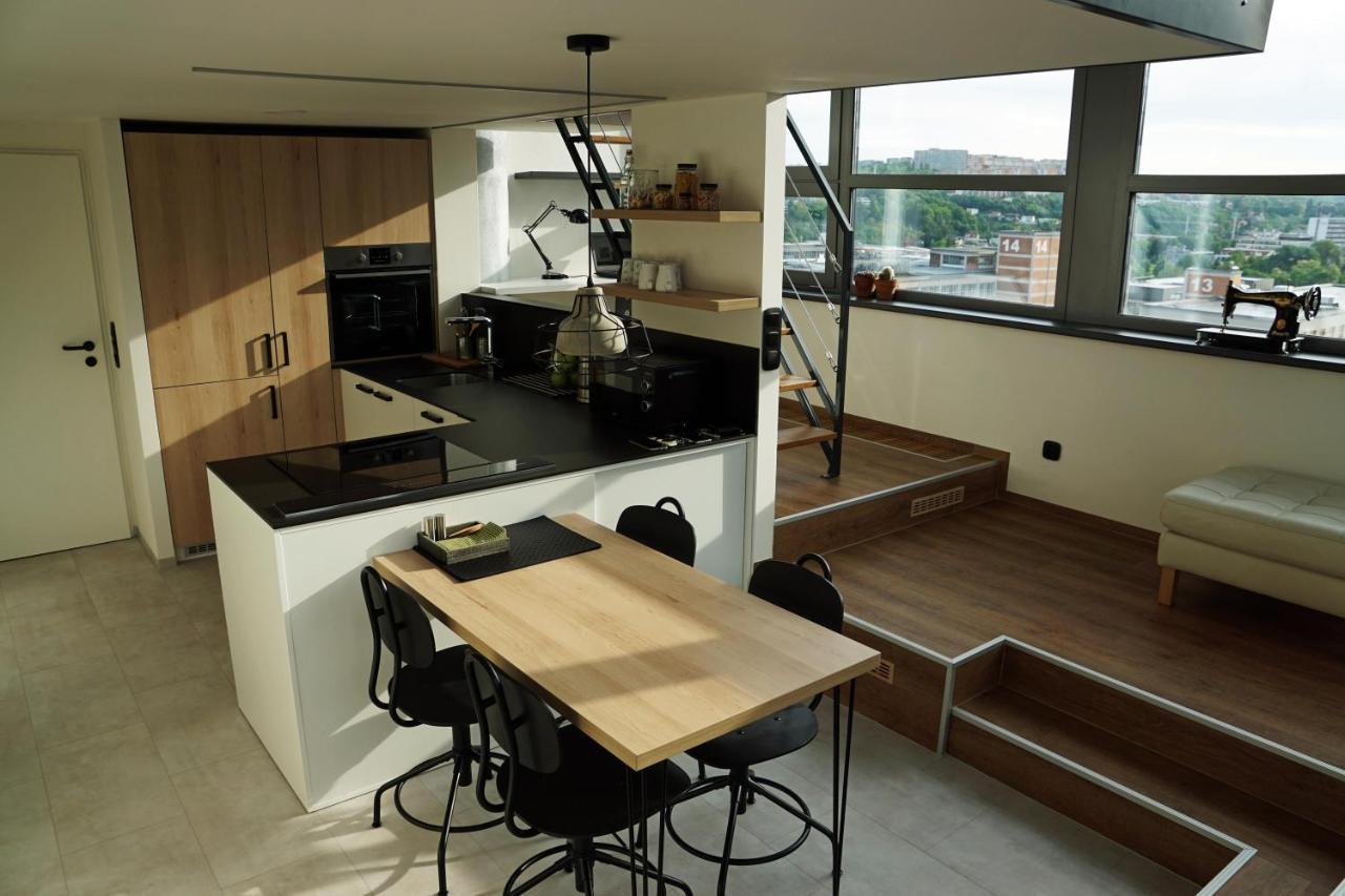 View Skyscraper Bata - Loft Xl Apartment Zlín Екстериор снимка