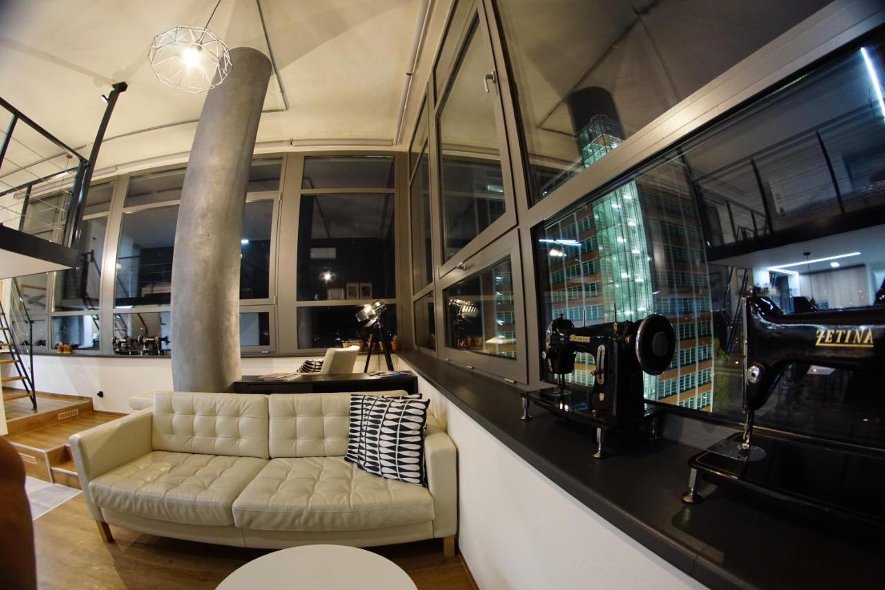 View Skyscraper Bata - Loft Xl Apartment Zlín Екстериор снимка