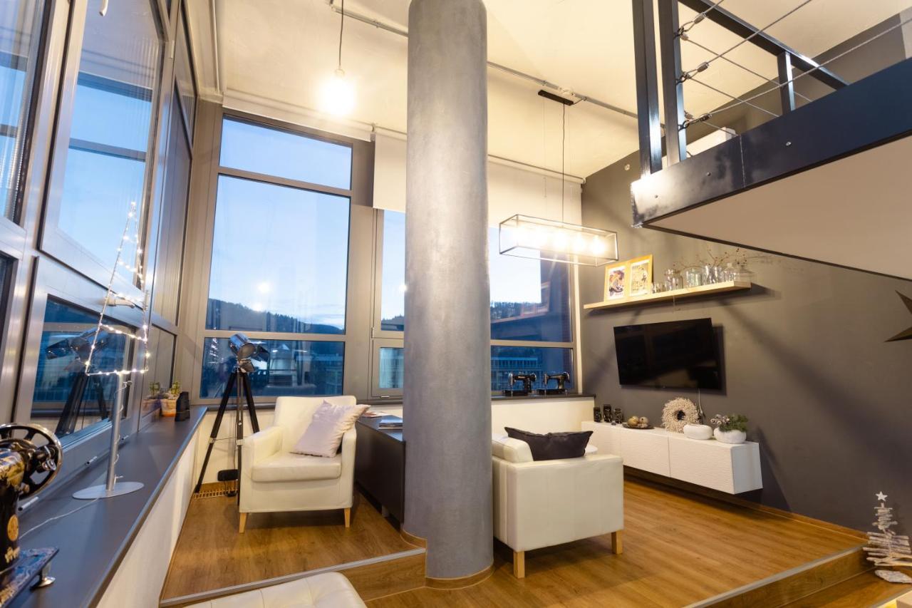 View Skyscraper Bata - Loft Xl Apartment Zlín Екстериор снимка