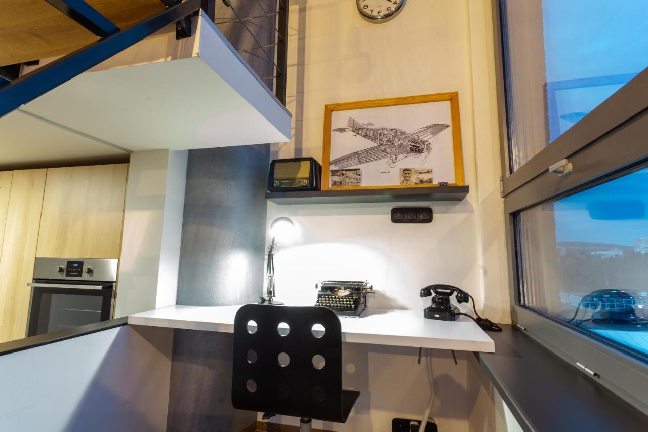 View Skyscraper Bata - Loft Xl Apartment Zlín Екстериор снимка
