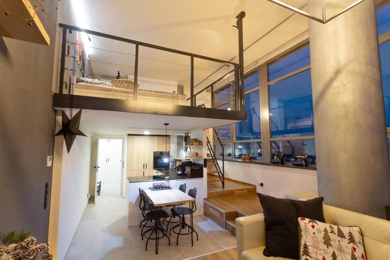 View Skyscraper Bata - Loft Xl Apartment Zlín Екстериор снимка