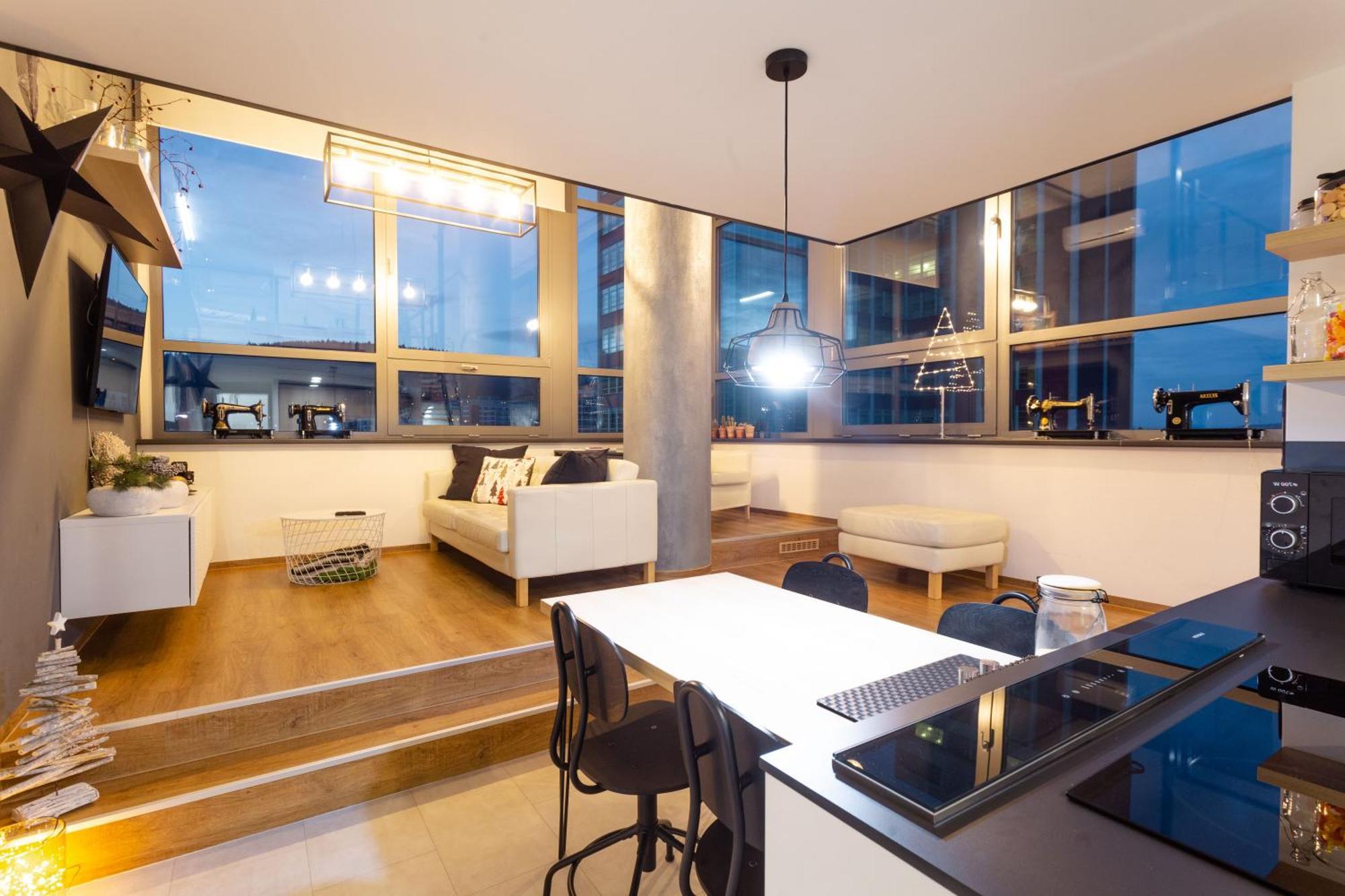 View Skyscraper Bata - Loft Xl Apartment Zlín Екстериор снимка